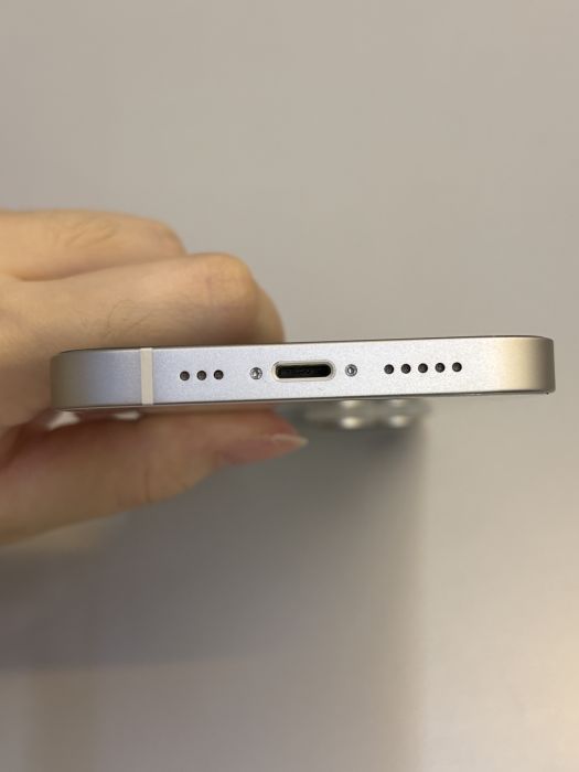 iPhone 14 · 4/9