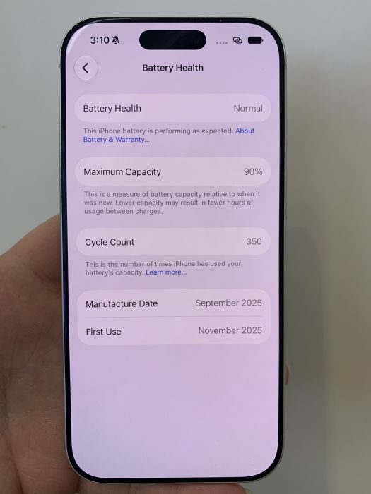 iPhone 17 Pro · 8/9