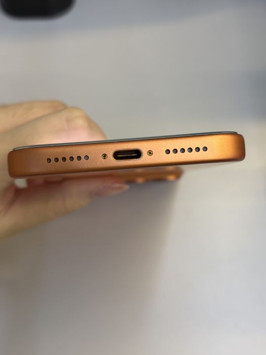 iPhone 17 Pro Max · 4/9