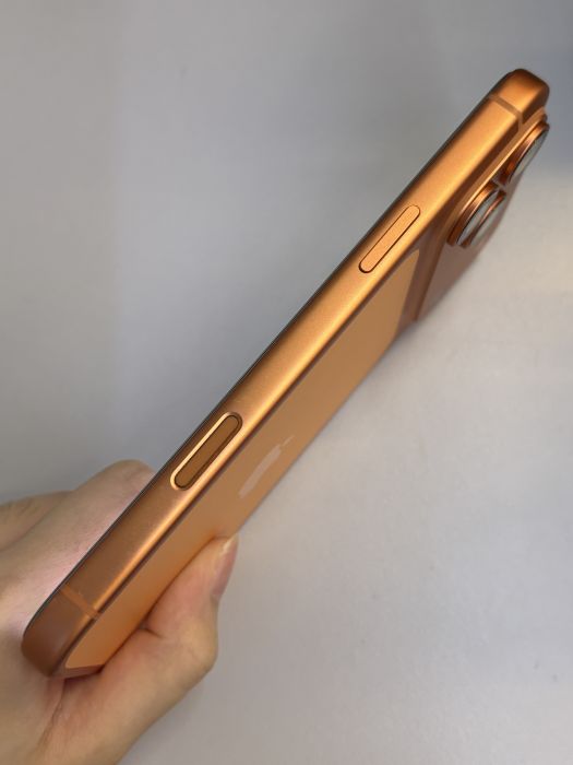iPhone 17 Pro Max · 3/9