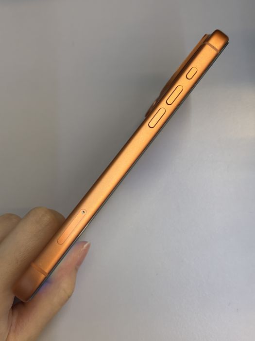 iPhone 17 Pro Max · 2/9