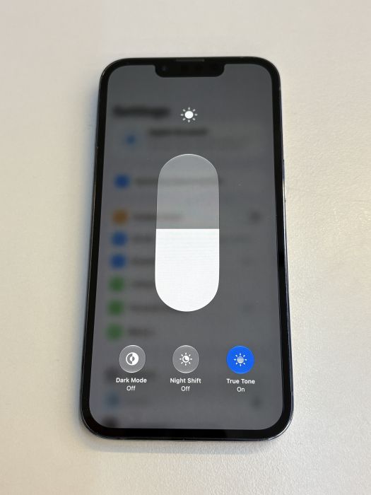 iPhone 13 Pro · 6/10