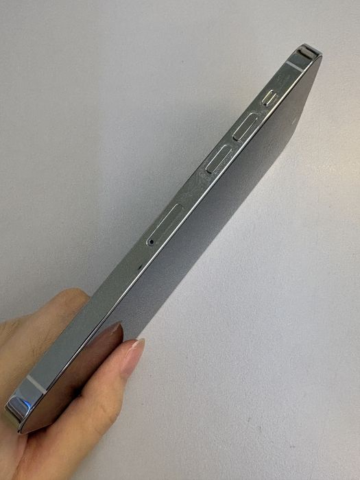 iPhone 14 Pro Max · 2/10
