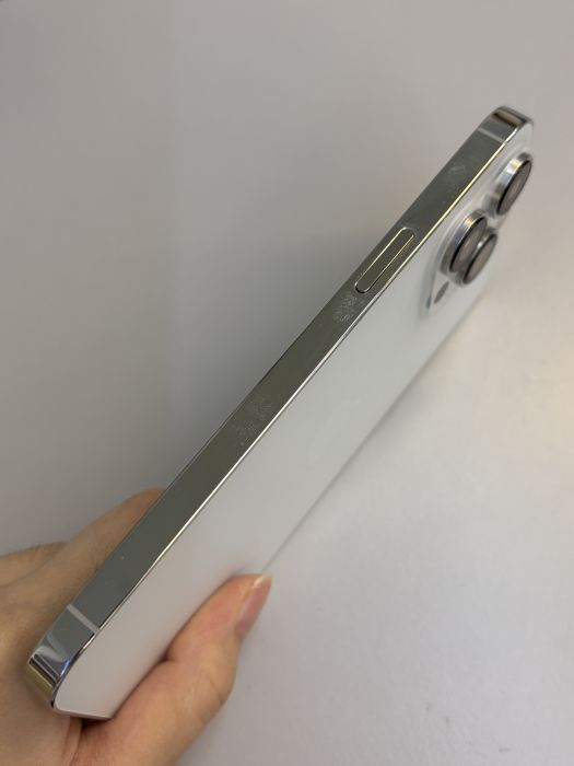 iPhone 14 Pro Max · 3/10