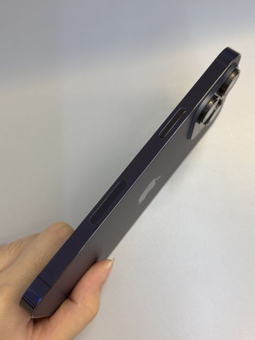 iPhone 14 Pro Max · 3/9