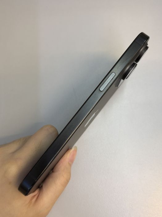 iPhone 15 Pro Max · 3/10