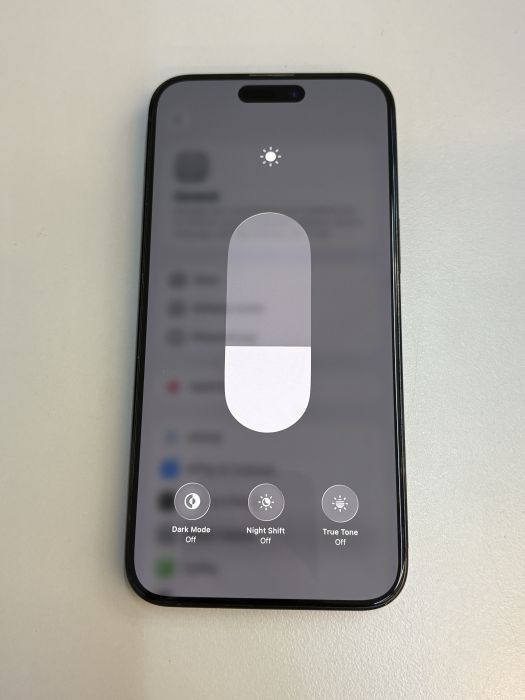 iPhone 15 Pro Max · 6/10