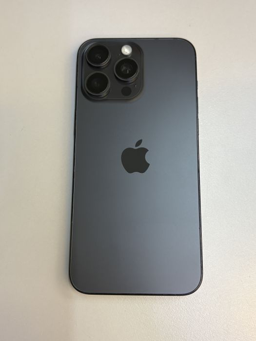 iPhone 15 Pro Max · 1/10