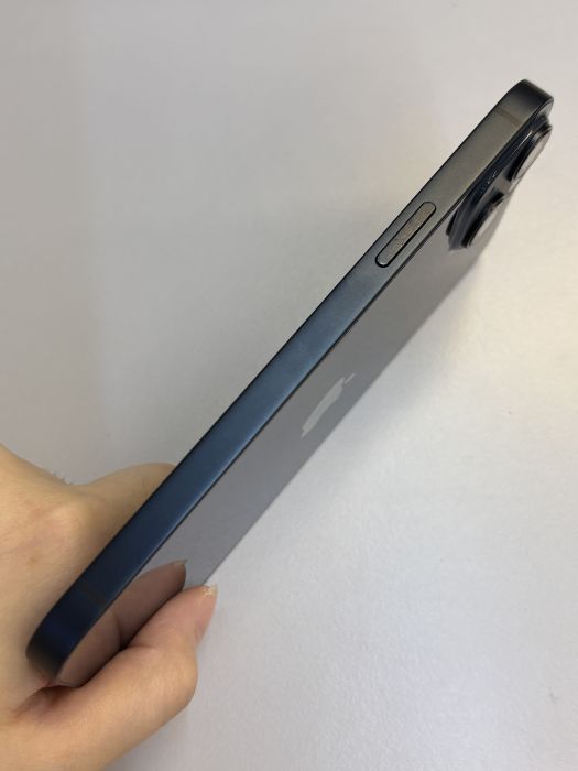 iPhone 14 Plus · 3/9