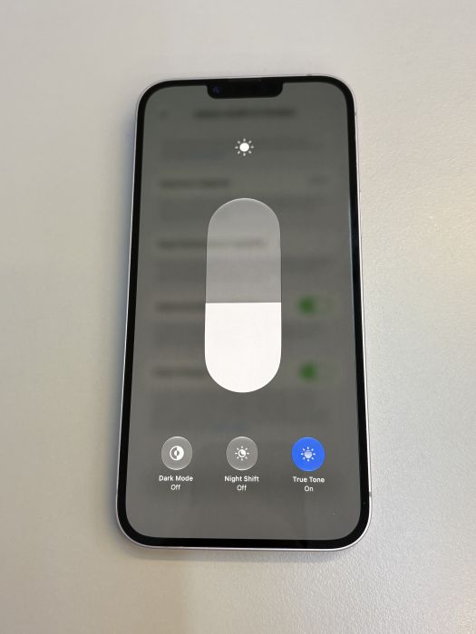 iPhone 14 Plus · 6/10