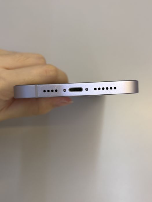 iPhone 14 Plus · 4/10