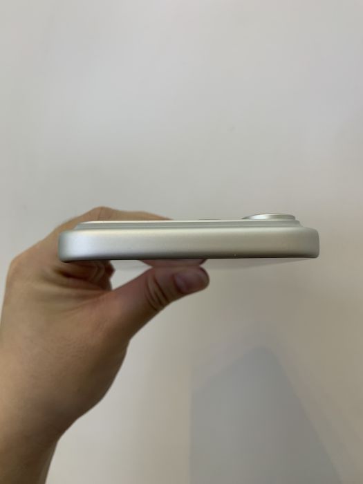 iPhone 17 Pro Max · 5/9
