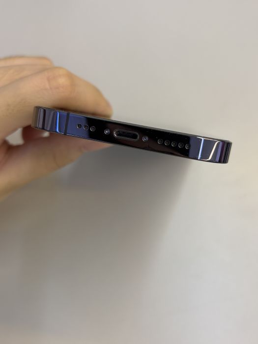 iPhone 14 Pro · 4/9