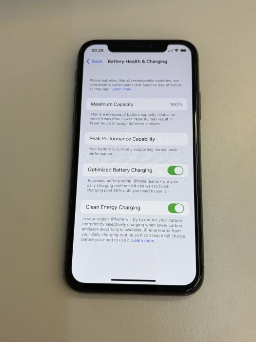 iPhone X · 7/9