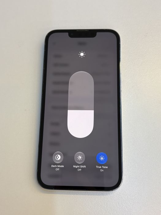 iPhone 13 Pro · 6/10