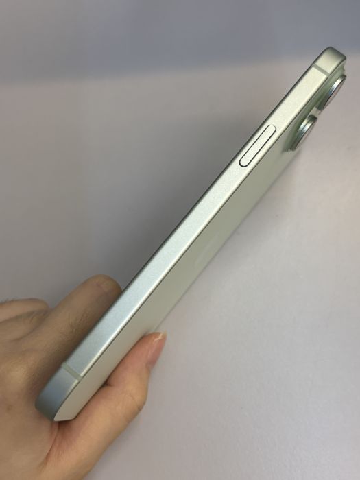 iPhone 15 Plus · 3/9