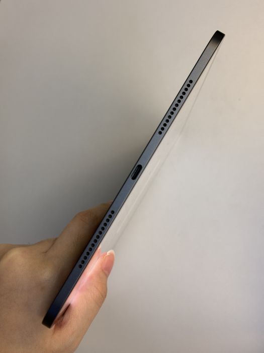 iPad Pro 11-inch (M4 2024) Wi-fi · 4/8