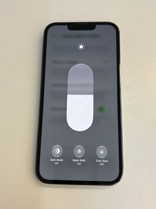 iPhone 13 Pro · 8/9
