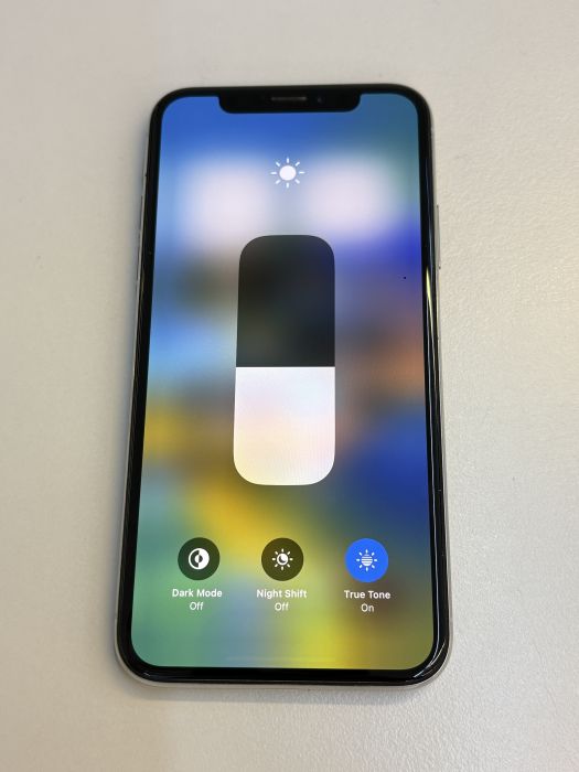 iPhone X · 6/9