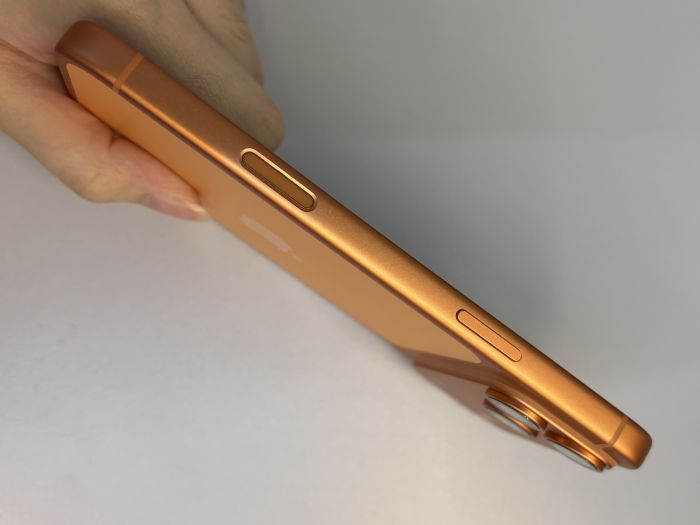 iPhone 17 Pro Max · 3/9