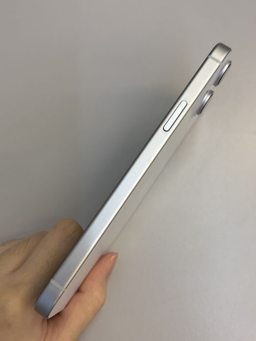 iPhone 15 Plus · 3/10