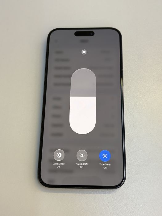 iPhone 15 Pro Max · 6/9