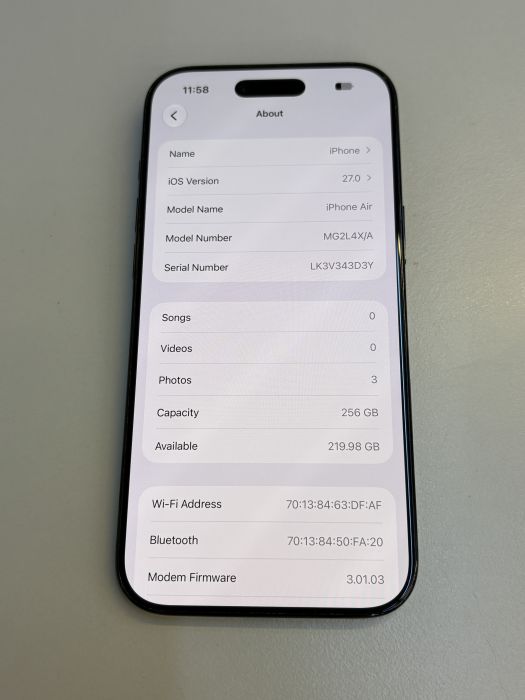 iPhone Air · 8/9