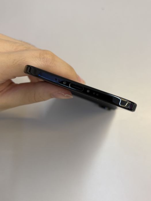 iPhone Air · 4/9