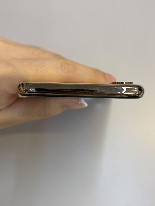 iPhone XS · 5/9