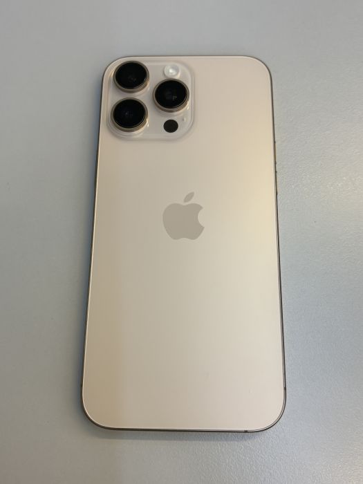 iPhone 16 Pro Max · 1/9
