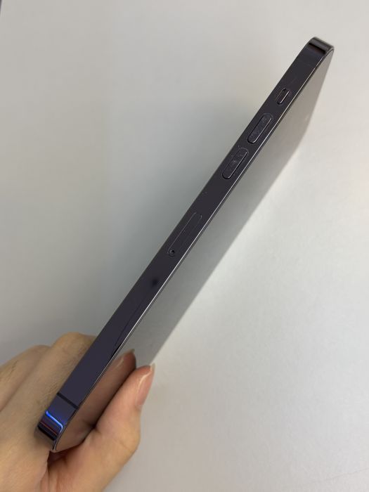 iPhone 14 Pro Max · 2/9