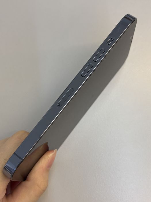 iPhone 13 Pro · 2/9