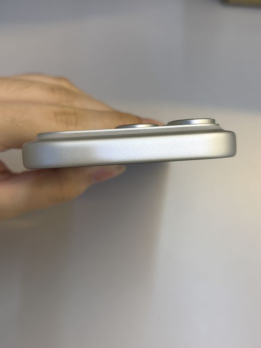 iPhone 17 Pro · 5/9