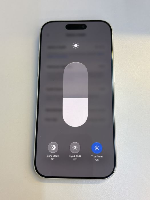 iPhone 17 Pro · 6/9