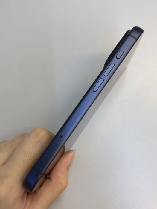 iPhone 17 Pro · 2/9