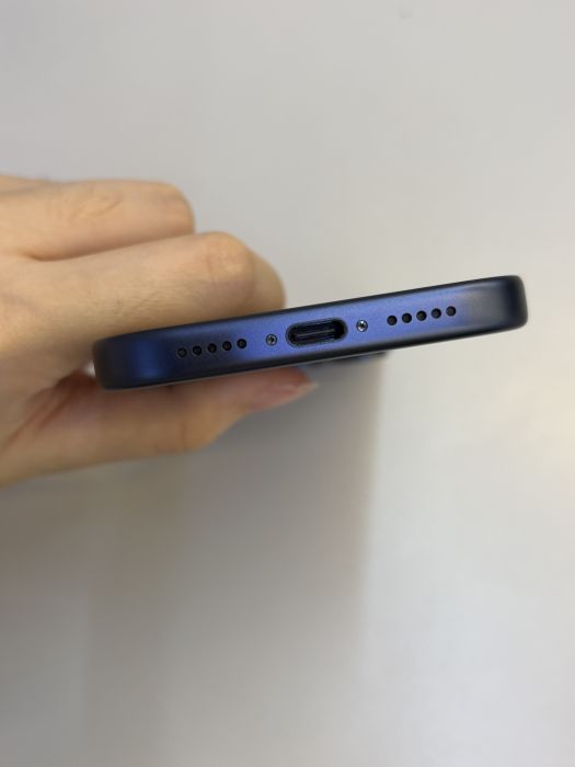 iPhone 17 Pro · 4/9