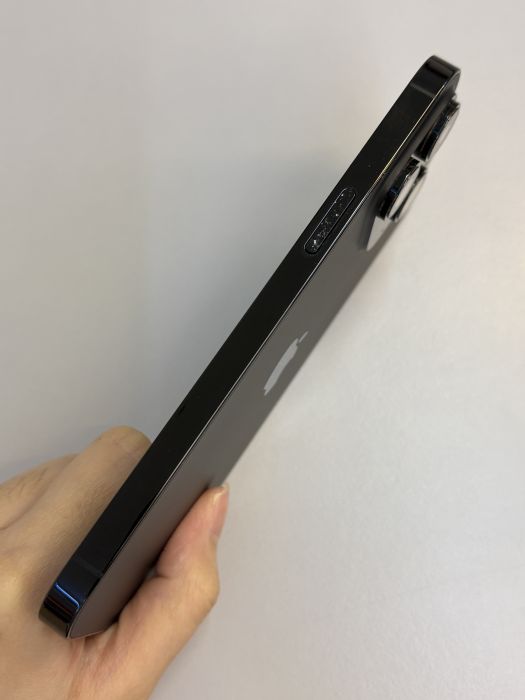 iPhone 14 Pro Max · 3/9