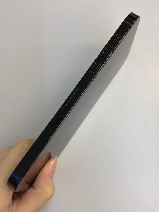 iPhone 14 Pro Max · 2/9