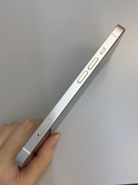 iPhone 13 · 2/10
