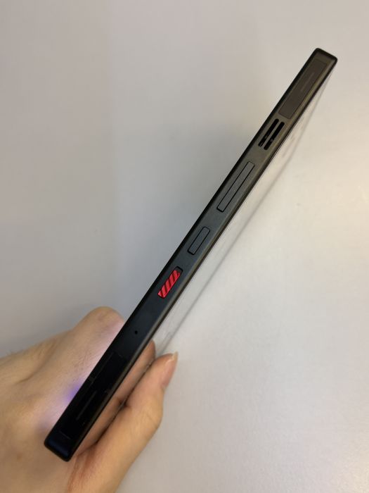 ZTE Nubia Red Magic 11 Pro · 3/8
