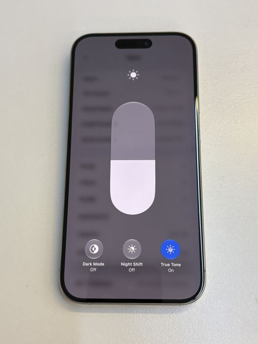 iPhone 15 Pro · 6/9