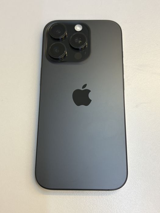 iPhone 16 Pro · 1/9