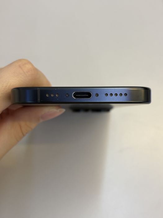 iPhone 16 Pro · 4/9