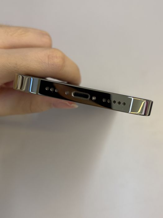 iPhone 14 Pro · 4/9