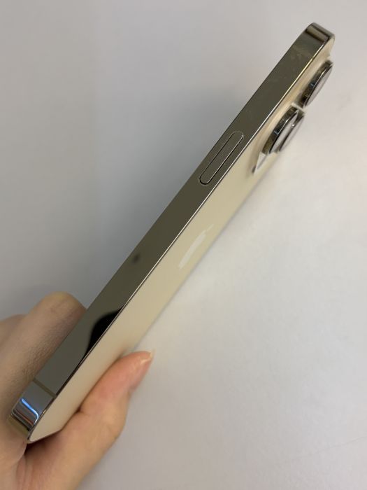 iPhone 14 Pro · 3/9