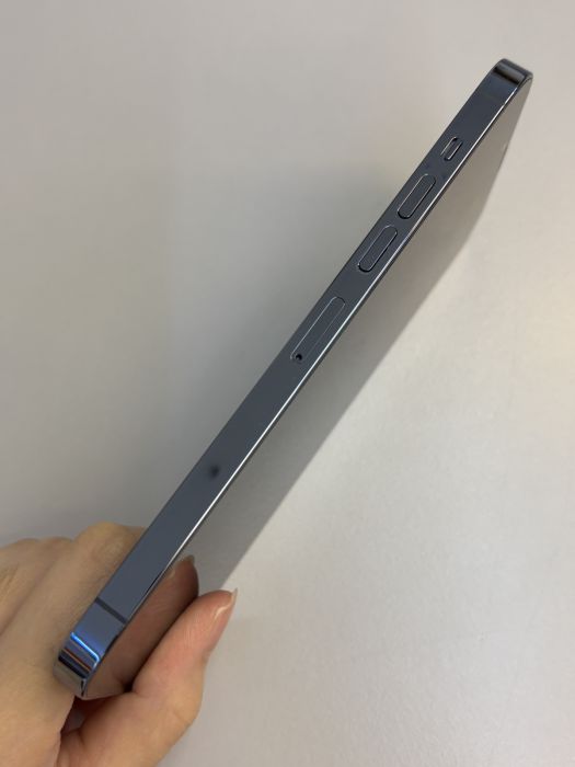 iPhone 13 Pro Max · 2/9