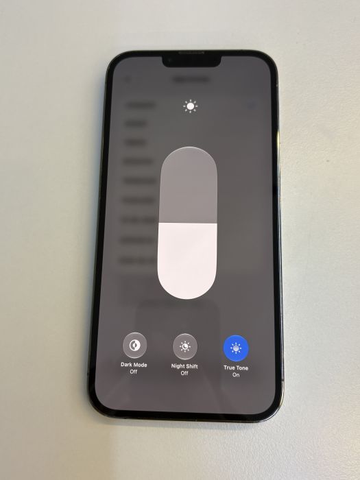 iPhone 13 Pro Max · 6/9