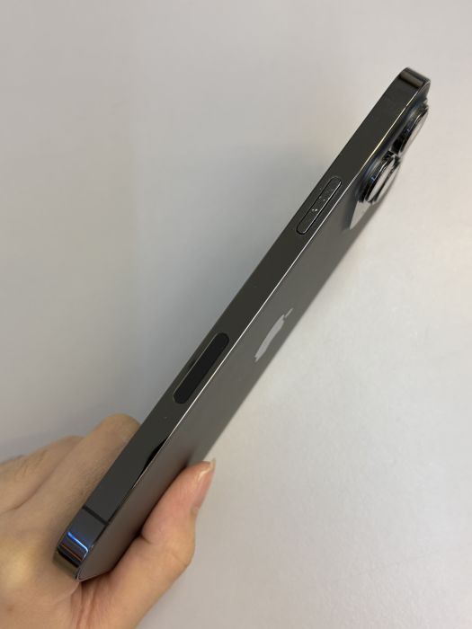 iPhone 13 Pro Max · 3/10