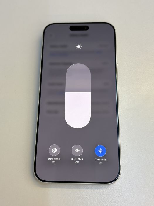 iPhone 17 Pro Max · 6/9