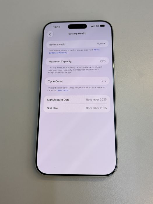 iPhone 17 Pro Max · 8/9
